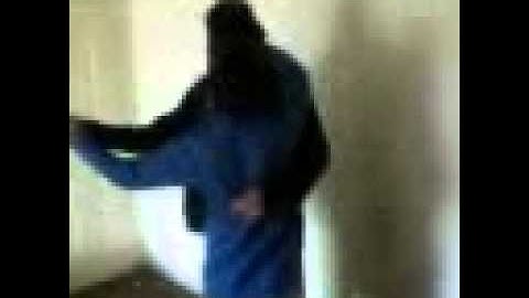 icmap couple dance in hostel