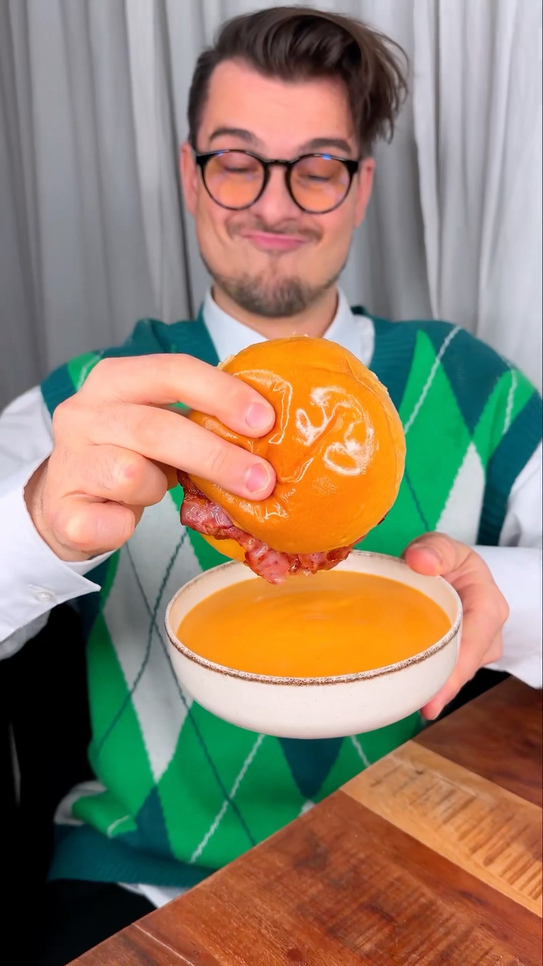 How to dip BURGER to CHEESE sauce properly according to dad??❤️?| CHEFKOUDY