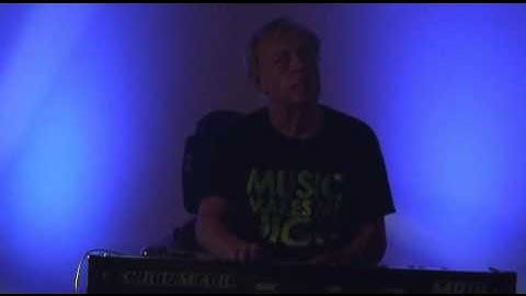 THE BREAKERS - NO EXPECTATIONS