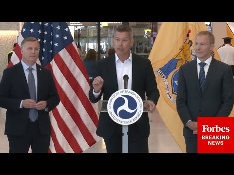 JUST IN: Transportation Sec. Duffy Holds Press Briefing At Newark Airport About Reopening Of Runway Episode cover