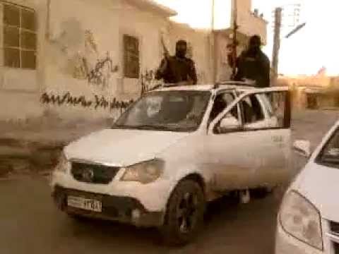 دورية للجيش الحر في مدينة الضمير