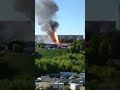 Взрыв вблизи, полет цистерны на заправке Новосибирск.