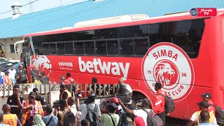 🔴#LIVE_ WACHEZAJI WA SIMBA WAZOMEWA BANDARINI!! VICHWA CHINI WANAINAMISHA