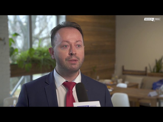 Coraz więcej palących dziewcząt i kobiet w Polsce!
