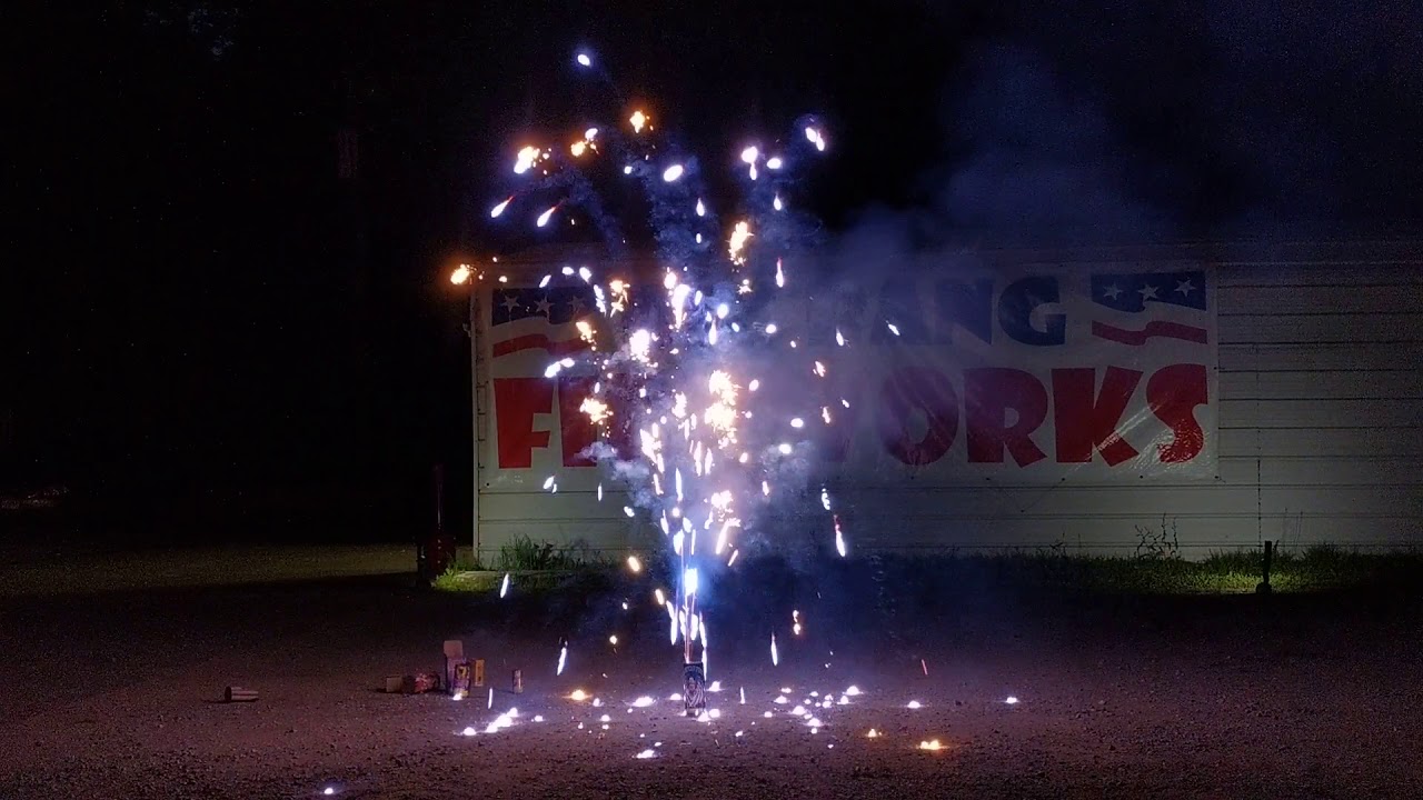 american-pride-fountain-firework-at-big-bang-fireworks-in-richmond-va