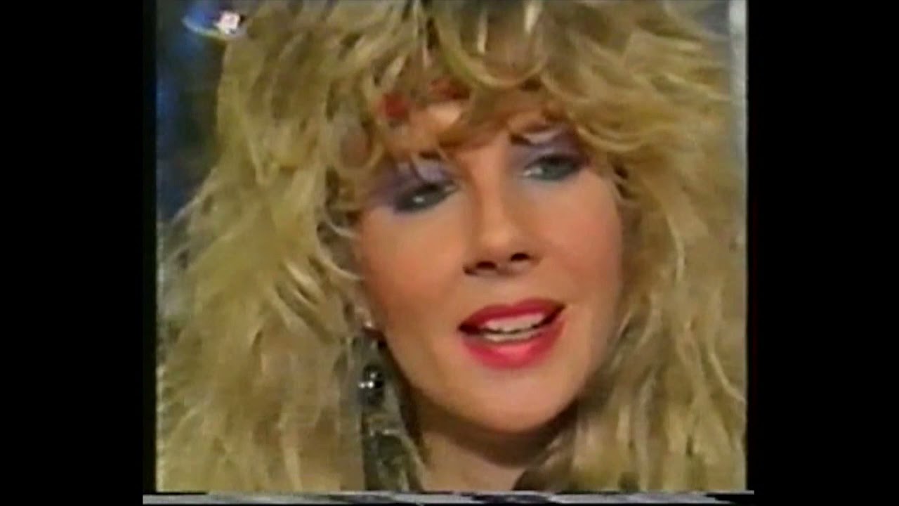 Vixen Cryin' and an Interview Live at Drammenshallen in Drammen, Norway on January 16, 1989