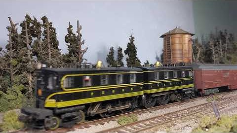 PRR DD1 Passing the Water Tower