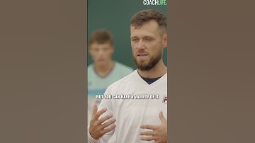 Racket Head Speed Drills Used by Iga Swiatek