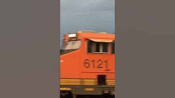 BNSF intermodal with friendly crew