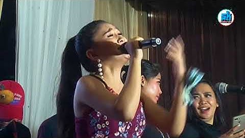 DIATAS ANGIN (comp.Adibal Sahrul) - Cover by VELA ZALADARA - music by SK GROUP