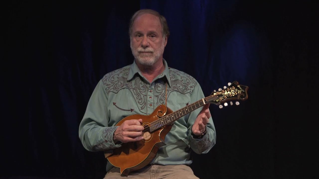 Mandolin Licks-ercises: Licks, Tunes and Exercises by Dix Bruce