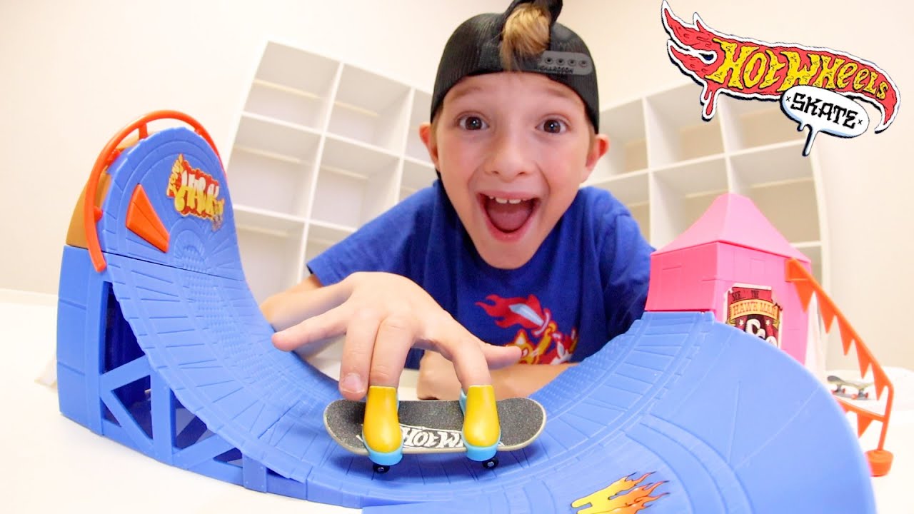 Hot Wheels Skate Donut Skatepark