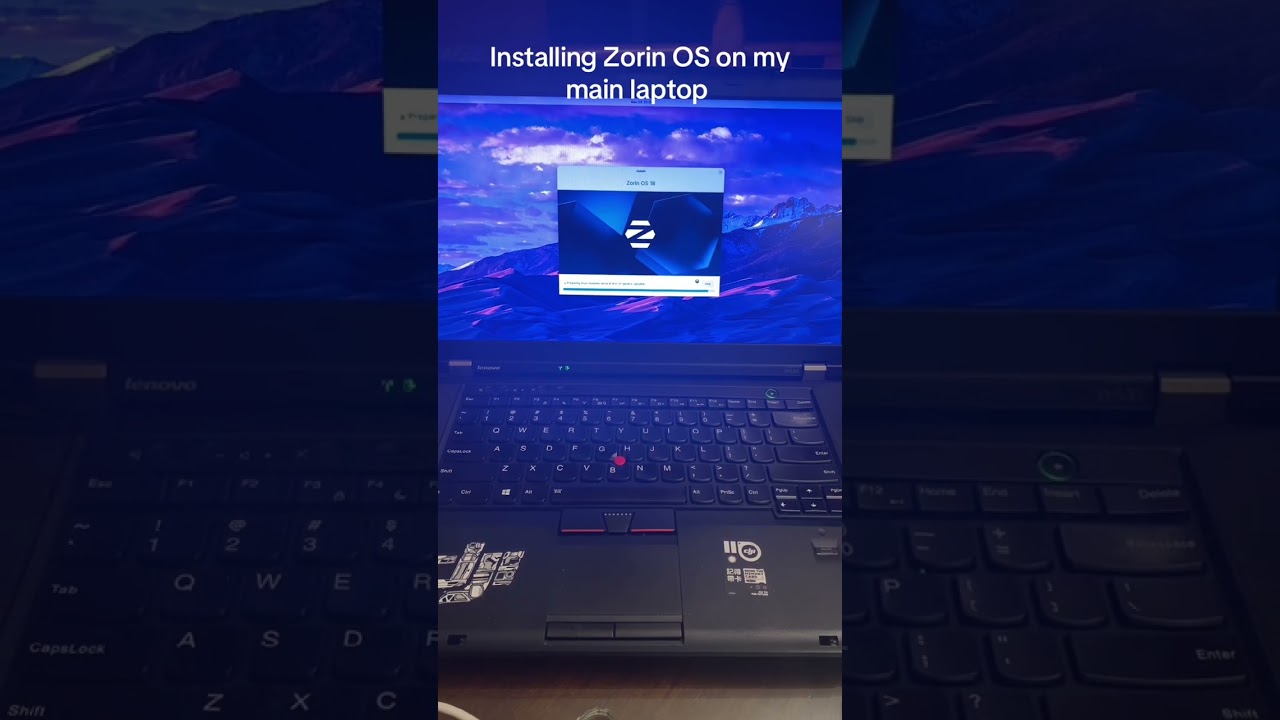 I installed Zorin OS on my old laptop. It's DOPE! - YouTube