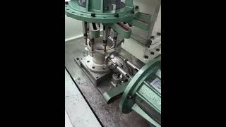 Two MU multi-axis spindle head can drilling tapping with high efficiency #machine #factory