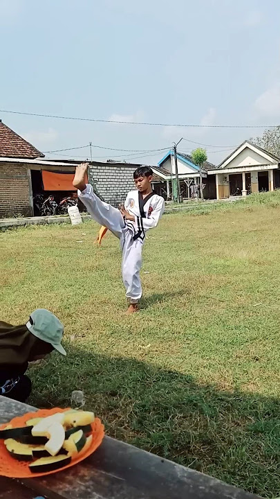 Tes Kenaikan Sabuk biru IKS-PI Kera Sakti Desa Maor
