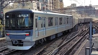 東京メトロ日比谷線13000系13130F各駅停車中目黒駅行き中目黒駅発車