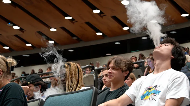 Vaping During a College Lecture!