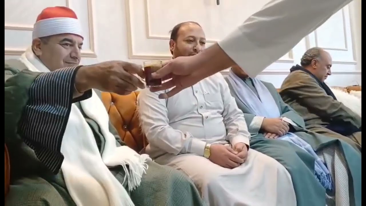 استمع بقلبك محاكاة إذاعة القرآن الكريم 👌.. للقارئ #عمر_يحيى