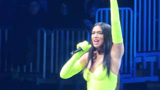 Dua Lipa : Physical (live at UBS Arena)