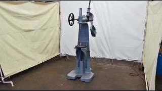 GREENERD 7 Ton Ratchet Style Arbor Press