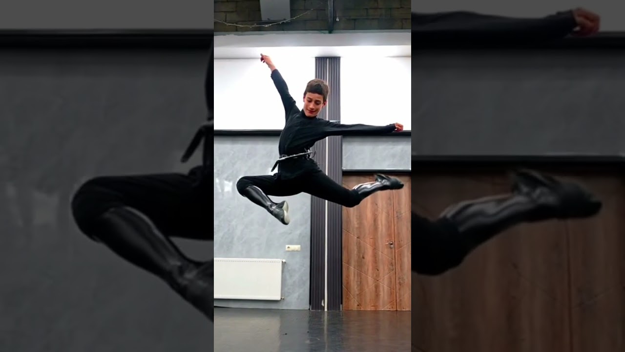 კოშკს ვაგებთ კავკასიონზე 