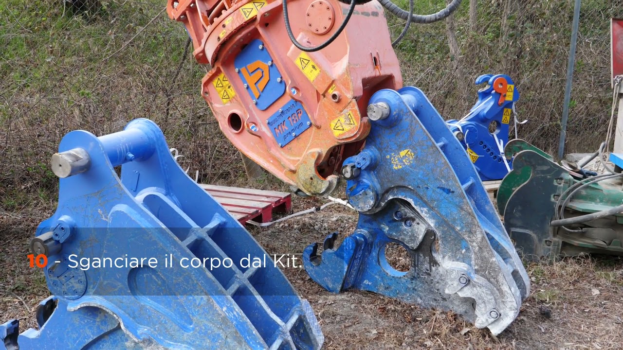 Operazioni in italiano di aggancio/sgancio kit su Frantumatore Multi Kit Premium Trevi Benne MK 23P