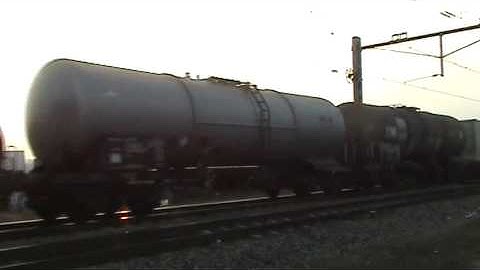 Mixed freight Train DB Schenker,Stop for red signal,and run after stop,part 1