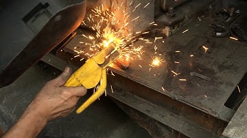 Cận cảnh hàn mũi dao tiện