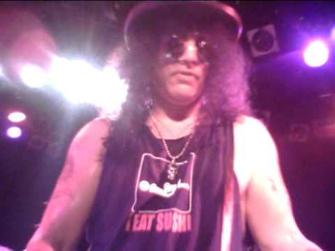 Starlight - Slash Live At The Roxy April 10th 2010...