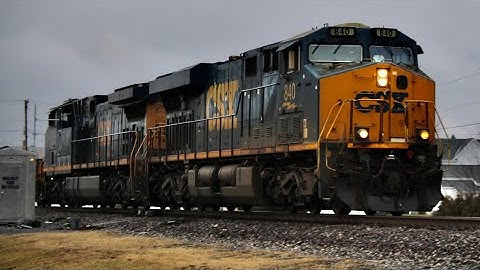 CSX M558 passes Anna at MP 105 with cool K5HL!