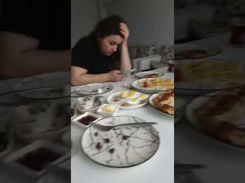 Onur kahvaltıyı bıraktı