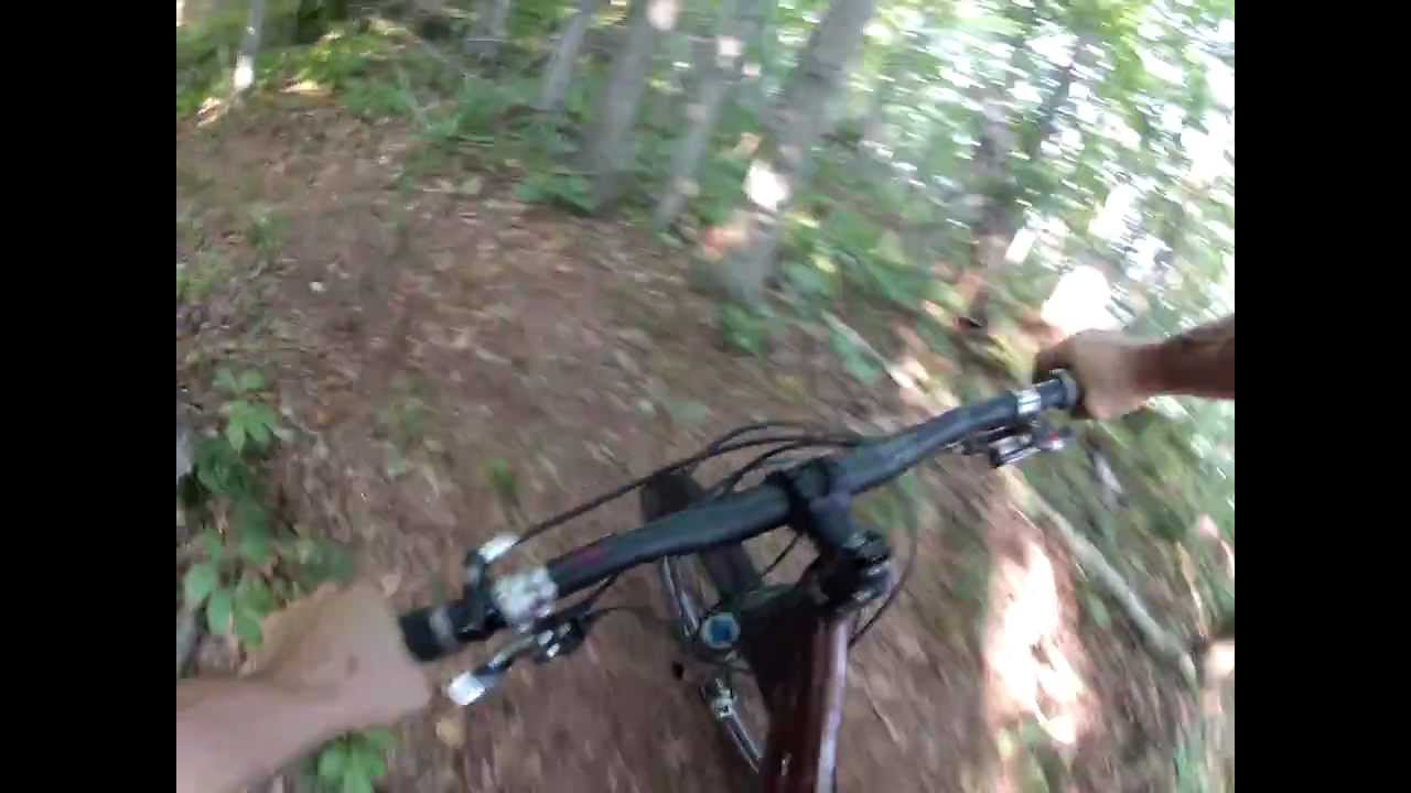 Xprezo frame builder  rocking his Wuuu 2013 in tough spot at Bromont