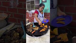 En las enchiladas y cecina Con La señora Carmen En el Loreto Jalisco ???????