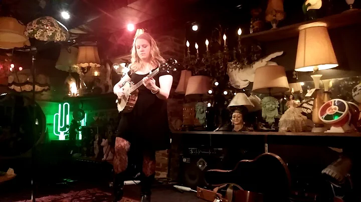 Megan Saunders Live, 19 Oct 2017