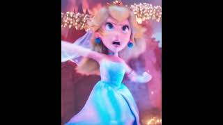 Peach throws FROZEN punches in Super Mario Bros. Movie...