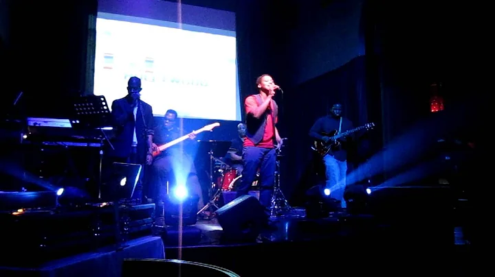 R&B Live - Derek Butler performs "Crusin" & "Love"