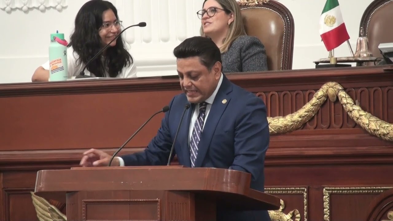 CDMX: Proponen operativos para evitar motos en carriles centrales