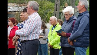 Śpiew na zakończenie nabożeństwa majowego w Dobrzęcinie - 05.05.2024