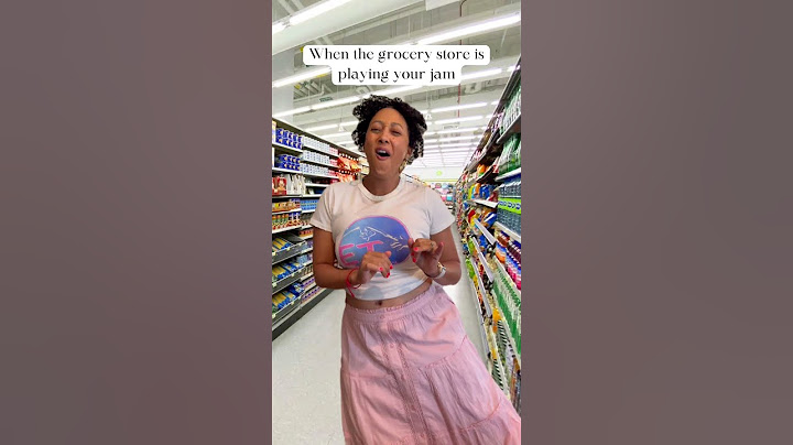 Tamera Starts Dancing At The Grocery Store