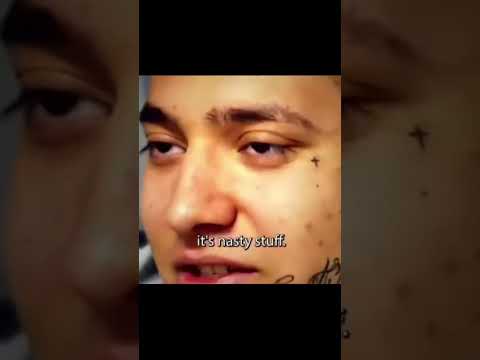 Prisoners Complain About Food Warden's Savage Reply