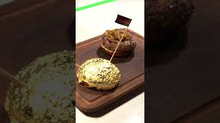 Trying the $200 Gold Burger in Las Vegas! #lasvegas #vegas