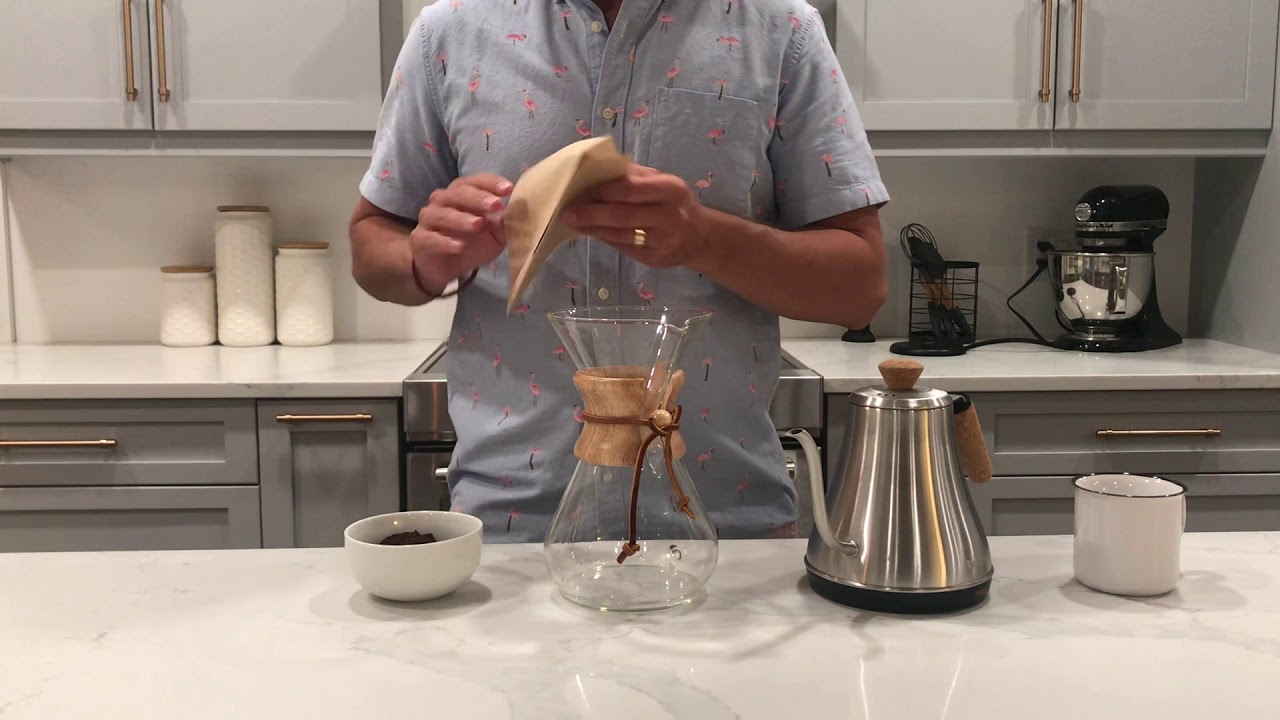 Brewing the perfect cup of coffee in a Chemex - YouTube