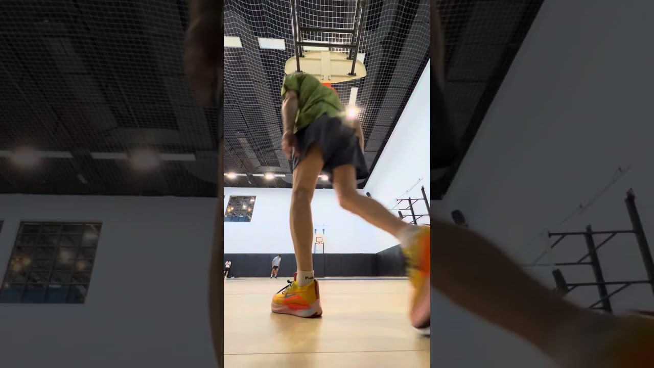 KOLUN BİLEĞİN OLSUN - 4 PARMAĞIN 45 DERECE AÇILI MASA , TOPU ATAN KOLUN ÇEMBER . 13 M ART 25 .