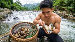 Scorching Summer | Catching Giant Mussels, Snails & Catfish for a Spicy Cooling Feast