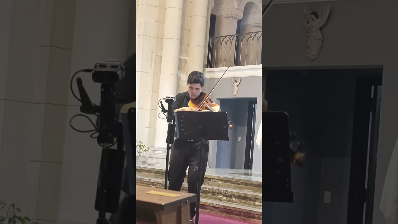 De J.S. Bach - Suite Nro. 3 con Viola - Julián Mellado