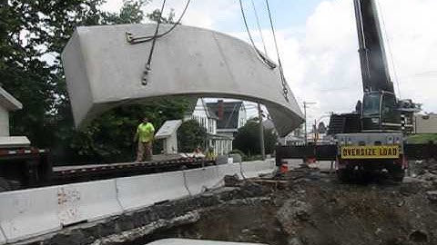 Unload, upright ECO-SPAN® Precast Arch