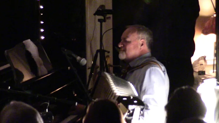 Ridgewood Unplugged Season XI - Chuck Benjamin & F...
