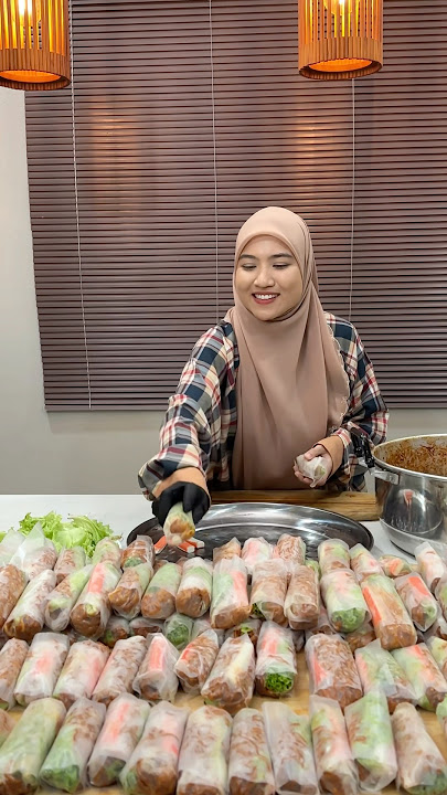 330 biji rice paper ramen roll with Paldo volcano chicken. Ramen from Paldo Food Global