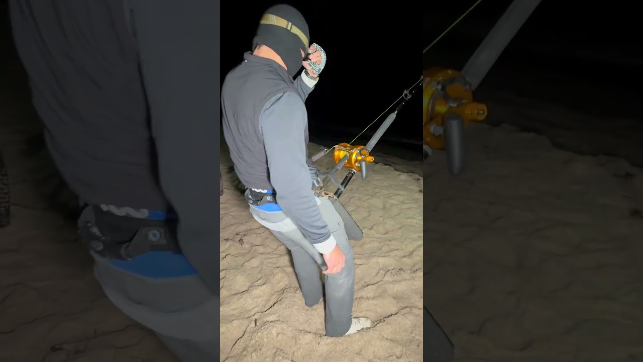 Что он поймал на крючок ⁉️ Напишите в комментариях!! 