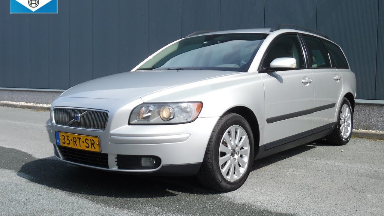 Volvo V50 2.0D MOMENTUM - YouTube